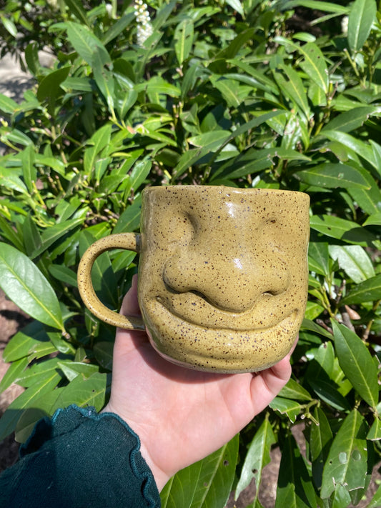 Sculpted Face Mug in Yellow